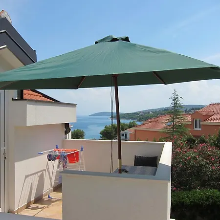 2 Palme Slatine